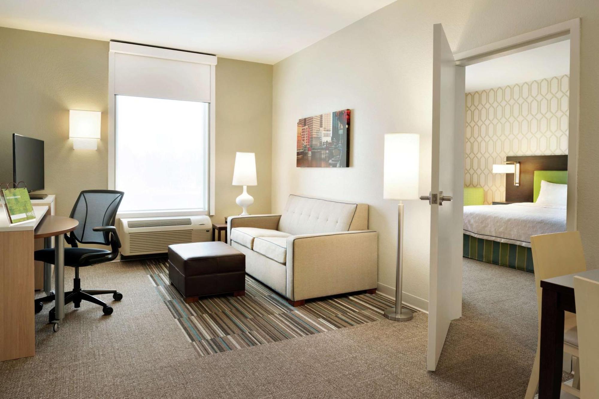 โฮม 2 สวีท บาย ฮิลตัน มิลวอคี บรูกฟิลด์ Hotel วอคิชชา ภายนอก รูปภาพ