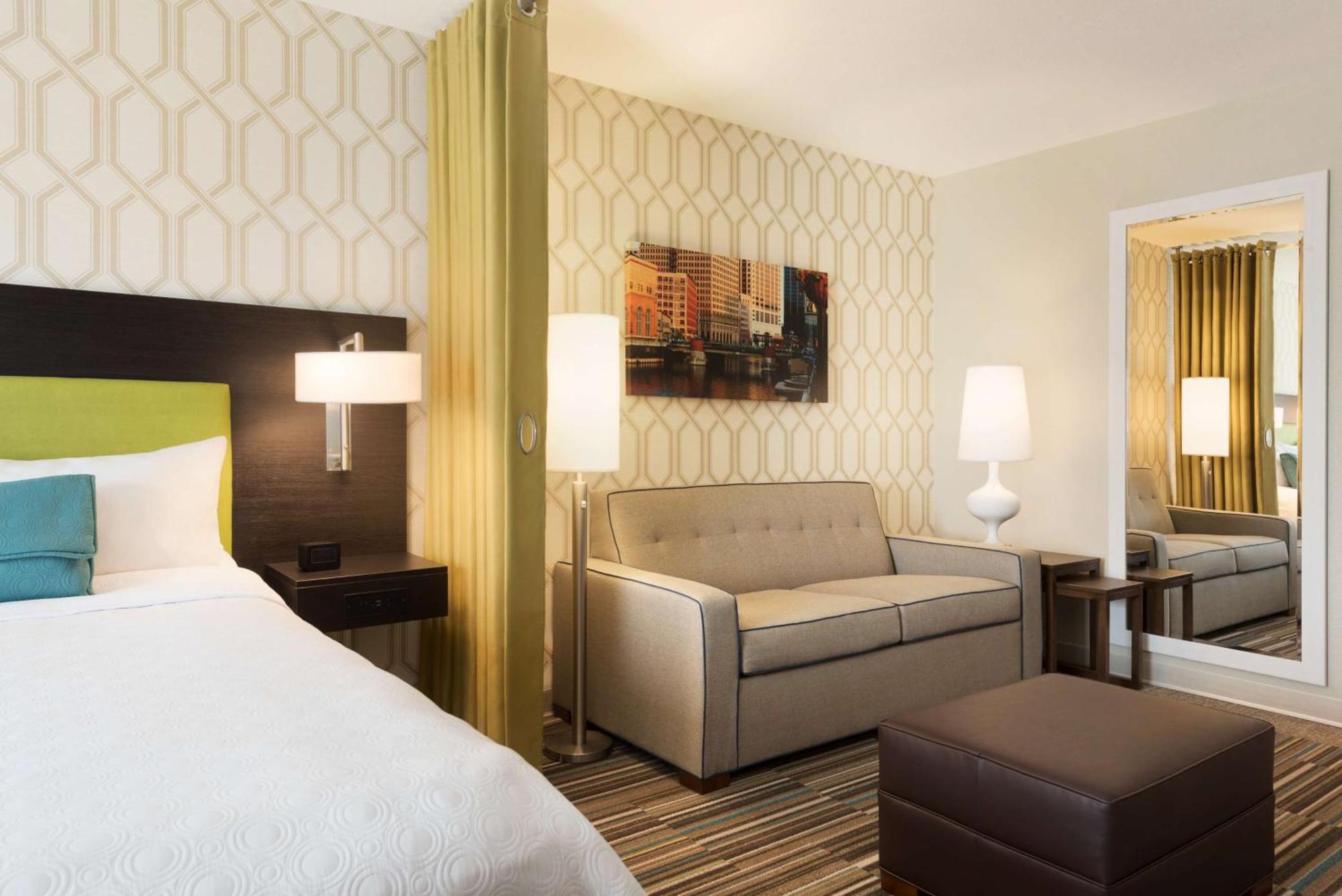โฮม 2 สวีท บาย ฮิลตัน มิลวอคี บรูกฟิลด์ Hotel วอคิชชา ภายนอก รูปภาพ